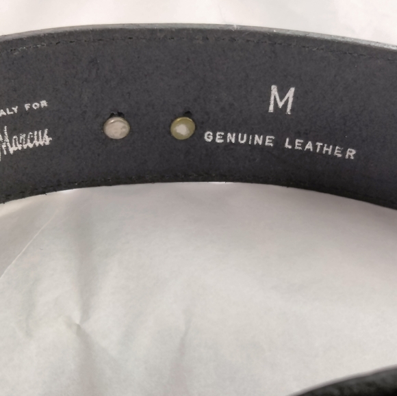 Neiman Marcus black leather women\'s  belt medieval Rare size M Made in Italy